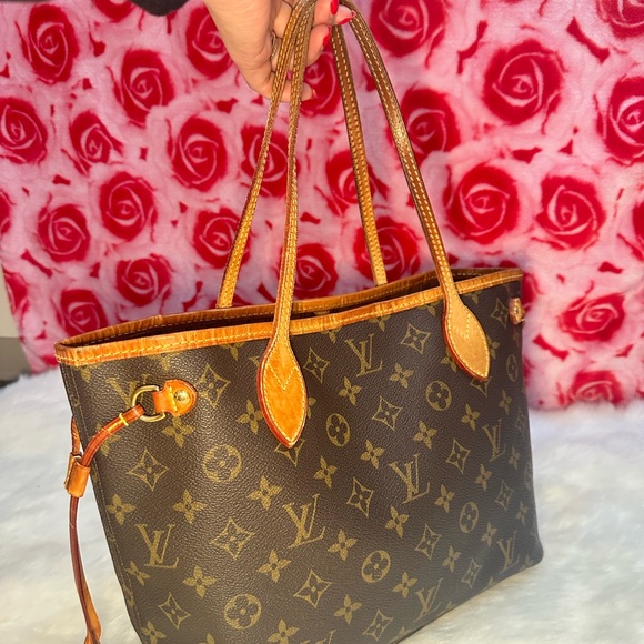 Louis Vuitton neverful pm size monogram - Picture 3 of 13